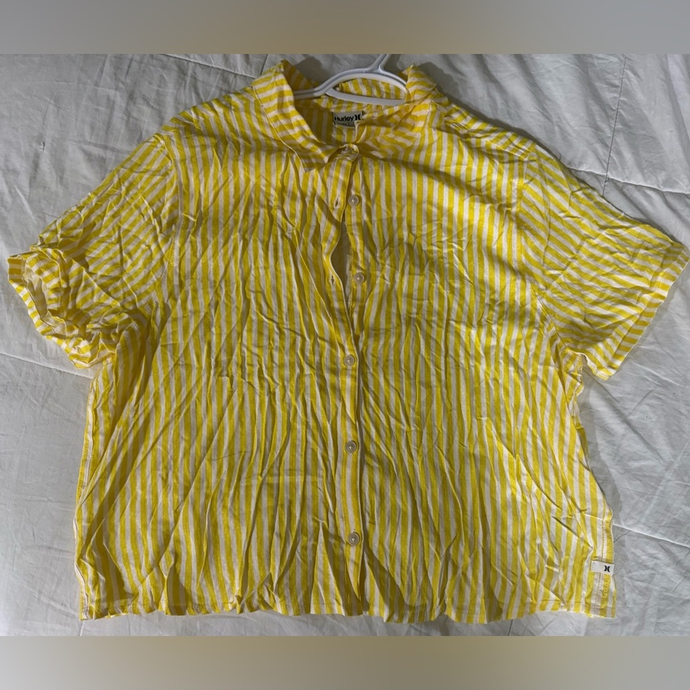 never worn no tag Hurley white and yellow pin stripe button up shirt for summer